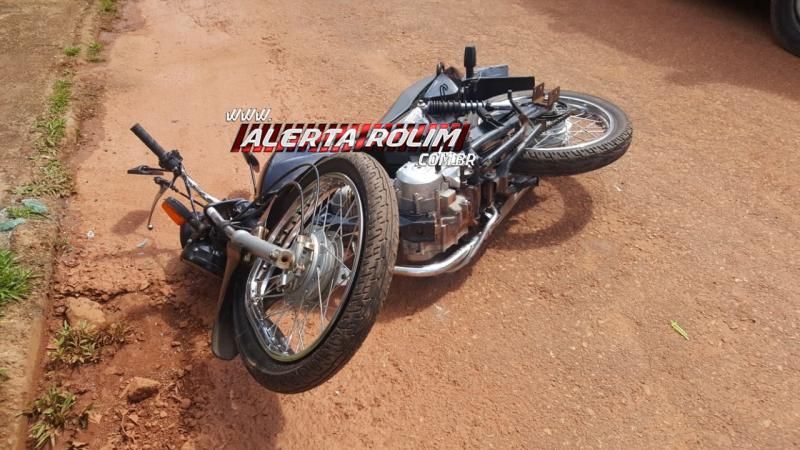 Rolim de Moura – Motociclista sofre grave ferimento na perna após colidir em carro no Bairro Cidade Alta